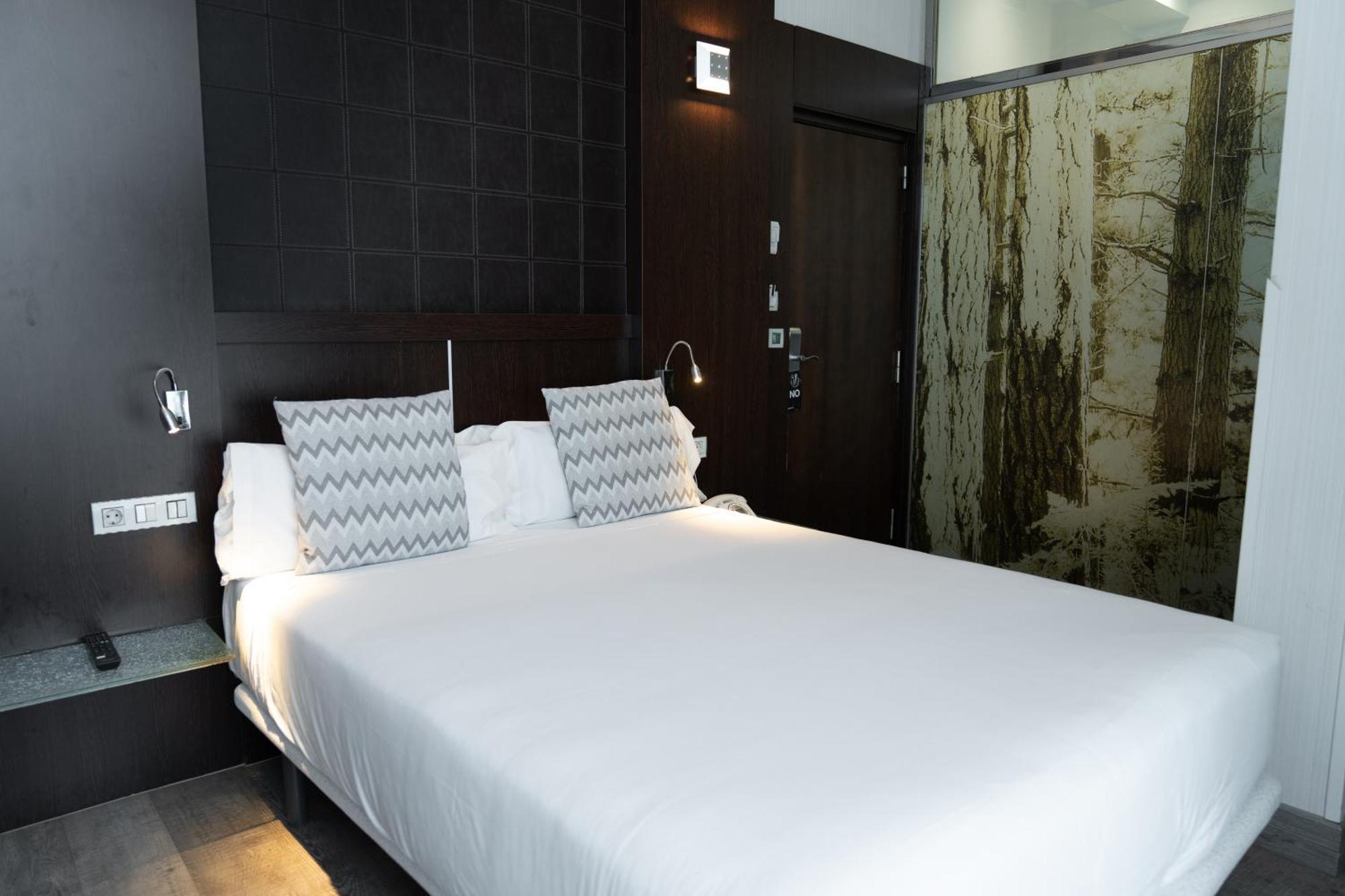 Petit Palace President Castellana Madrid Bagian luar foto