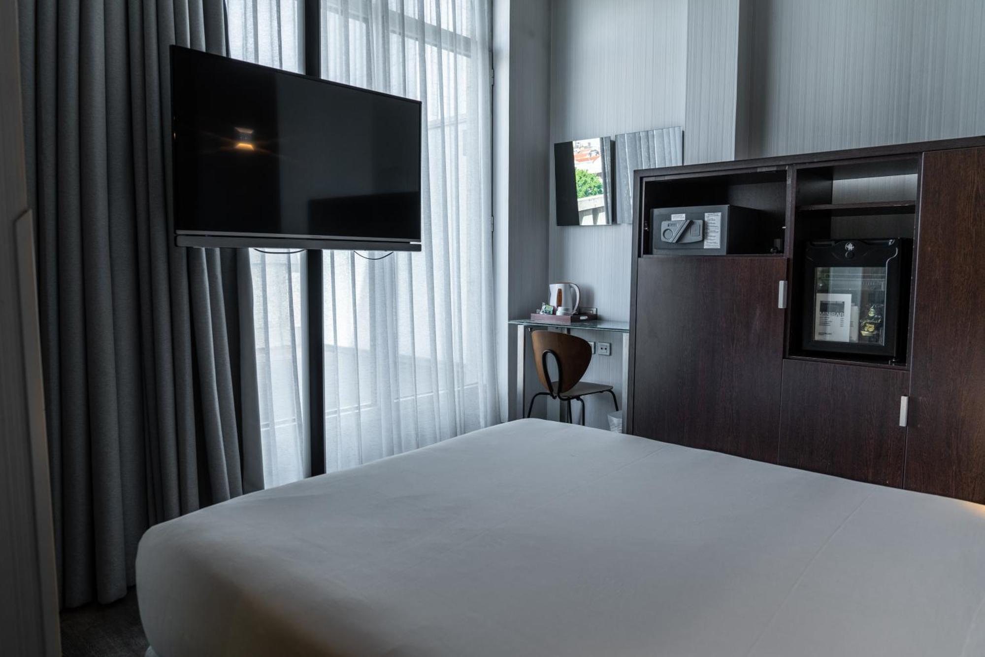 Petit Palace President Castellana Madrid Bagian luar foto